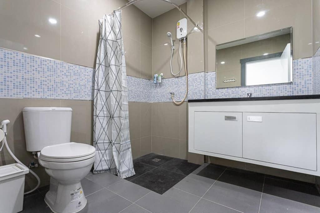 P1 Silom Pan Large Room Full Kitchen Wifi 4-6Pax Bangkok Eksteriør bilde