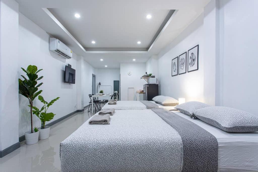 P1 Silom Pan Large Room Full Kitchen Wifi 4-6Pax Bangkok Eksteriør bilde